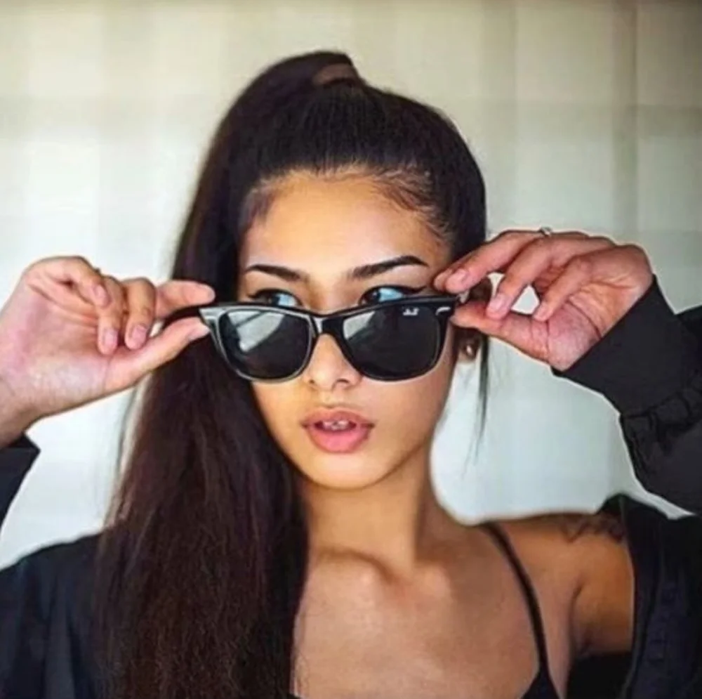 LIKE NEW Ray Ban Wayfarer Black RB2140 Men /Women Sunglasses